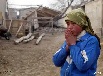 民族冲突折射社会冲突－图为新疆的贫困维族