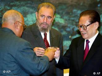 江泽民再度活跃意味什么 在线报导 Dw 10 08 06