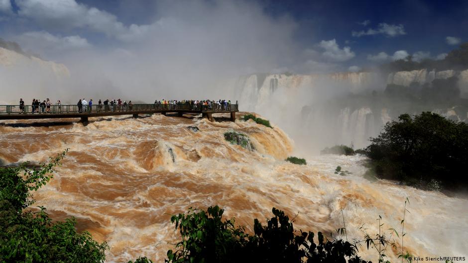 Cierran las cataratas del Iguazú por las crecidas que El Niño ha disparado en Argentina