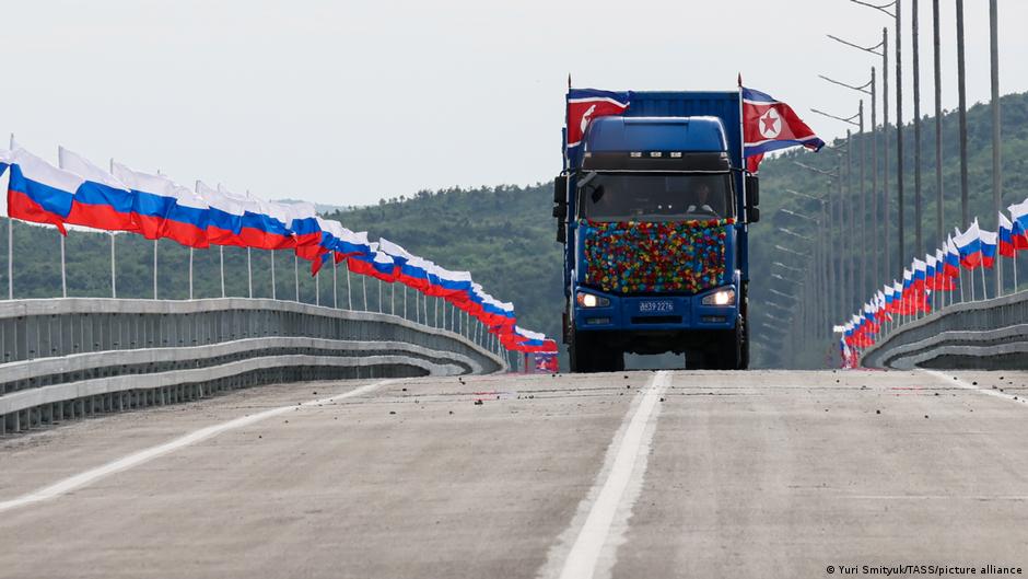 Росія відкрила перший автомобільний міст з Північною Кореєю