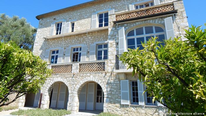 Ladrões levam obras de Renoir de museu no sul da França