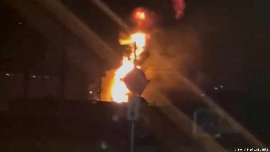 В Краснодарском крае после атаки беспилотников ВСУ горит нефтебаза "Эдельвейс-95"