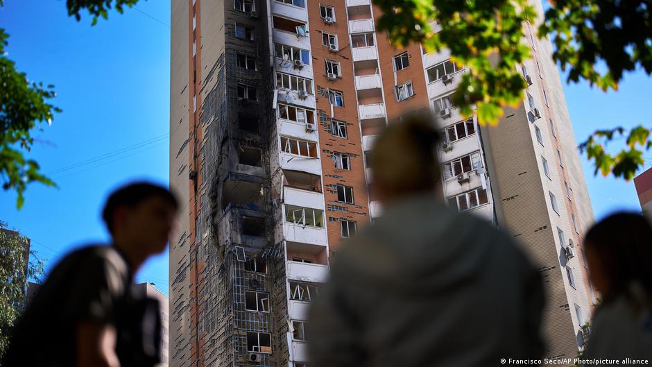 Росія продовжує бити по Києву: 1 загиблий, 11 постраждалих