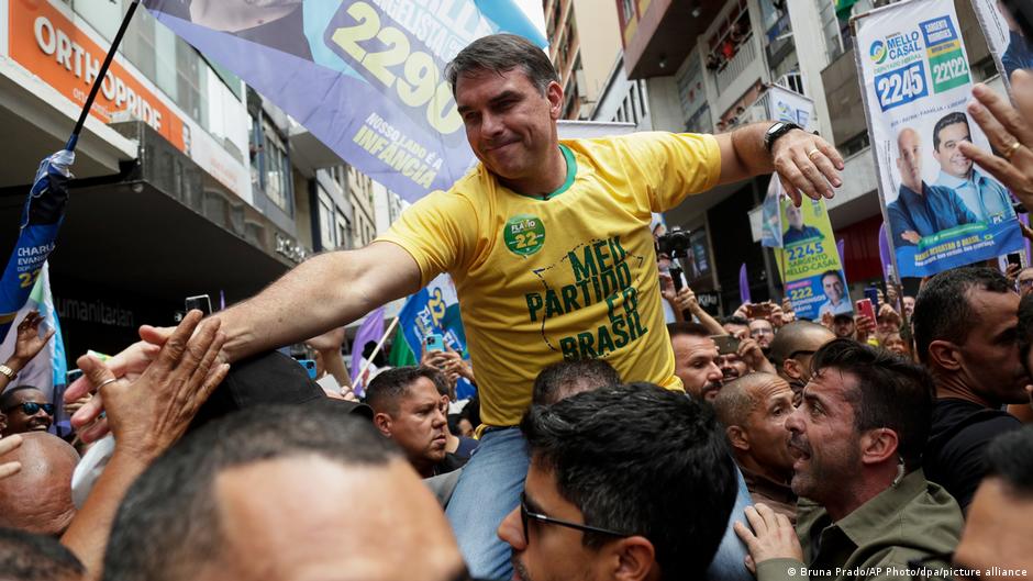 Brazil: Flavio Bolsonaro faces corruption probe weeks before election