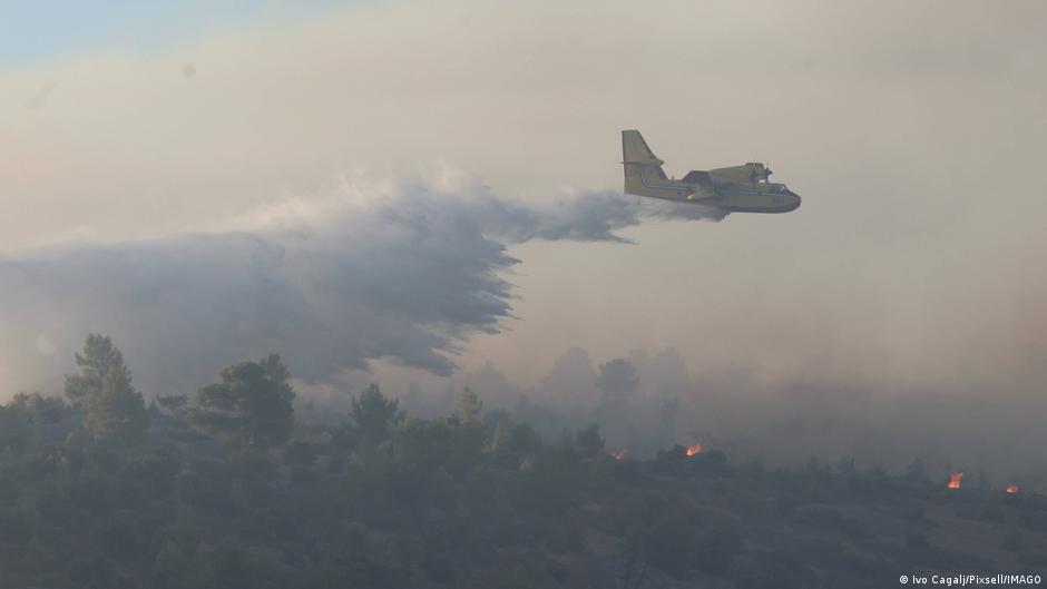 Croatia: 'Monster' fire triggers evacuation on Brac island