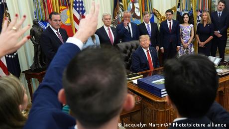 USA: CNN, MS NOW und Politico zurück im Weißen Haus