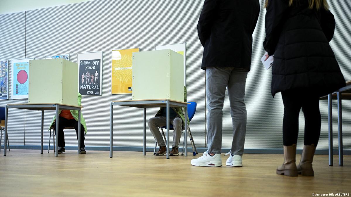 在周日的投票中，基民盟在两个州面临着各不相同的挑战。