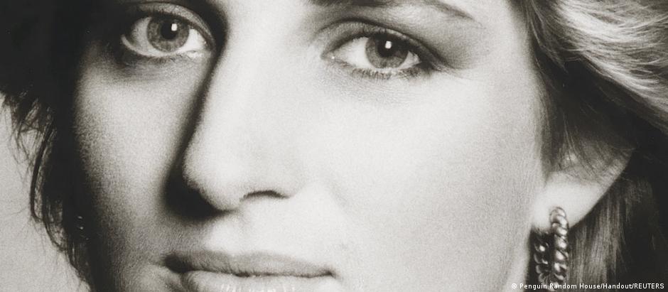 Livro de Charles Spencer sobre a princesa Diana foi traduzido em 12 idiomas antes mesmo de seu lançamento 