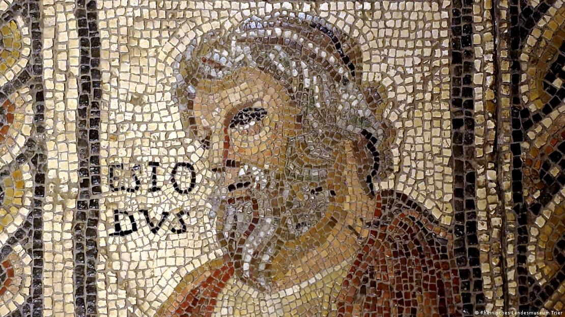 Παράσταση του Ησιόδου στο Κρατικό Μουσείο της Ρηνανίας Παράσταση του Ησιόδου στο Κρατικό Μουσείο της Ρηνανίας