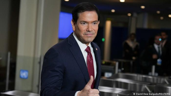 Vinte e cinco democratas assinam carta a Rubio