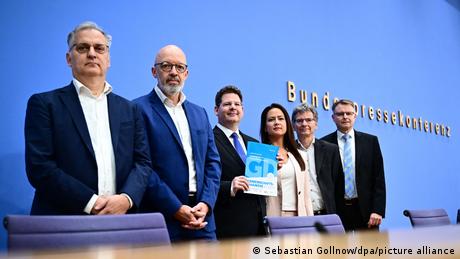 Wirtschaftsforscher sehen Aufschwung in Deutschland, warnen aber davor, die Zahlen als Beginn eines neuen Wirtschaftsbooms zu verstehen