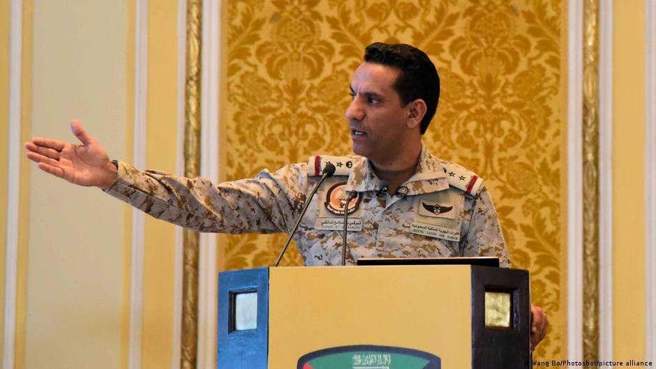 التحالف بقيادة السعودية يقول إنه اعترض مسيرات وصواريخ أطلقها الحوثيون