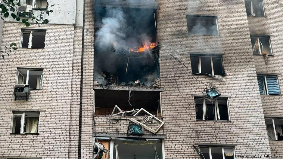 Удар дрона РФ по багатоповерхівці у Києві: загинула дитина