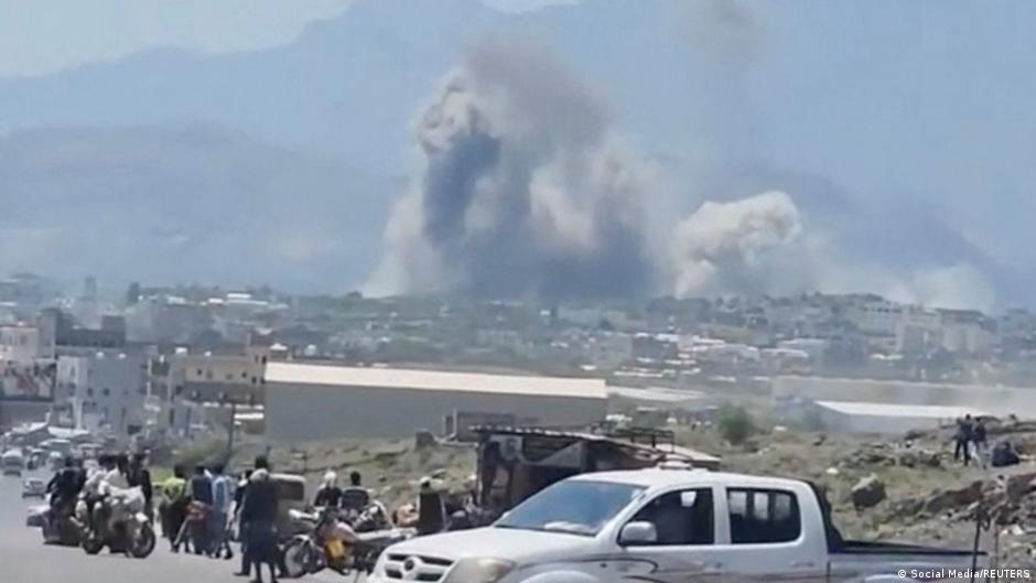 Yemen: Houthis report deadly Saudi strikes on Taiz market