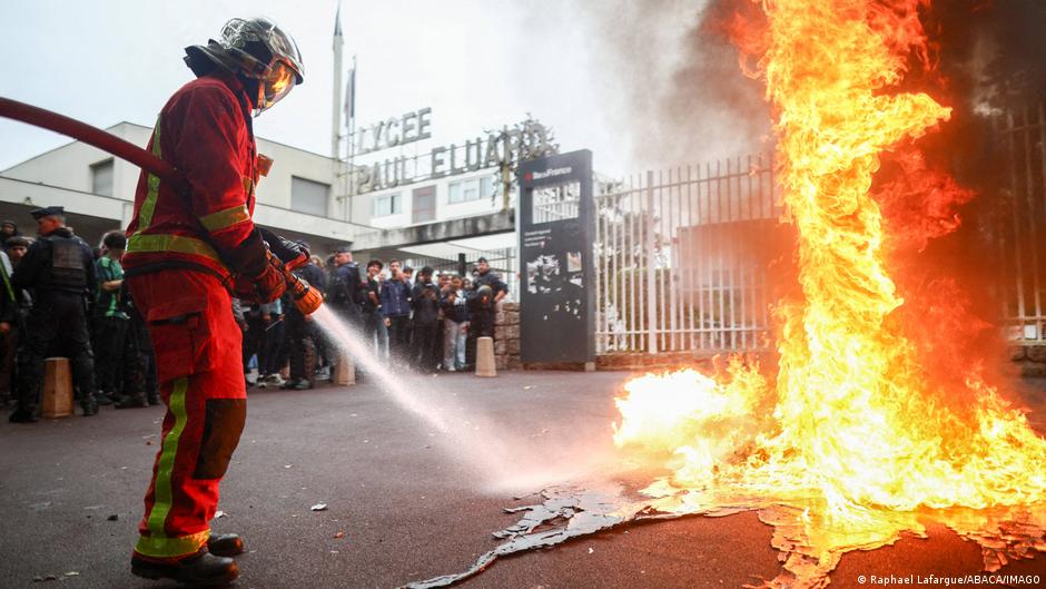 France: Hundreds arrested as student protests escalate