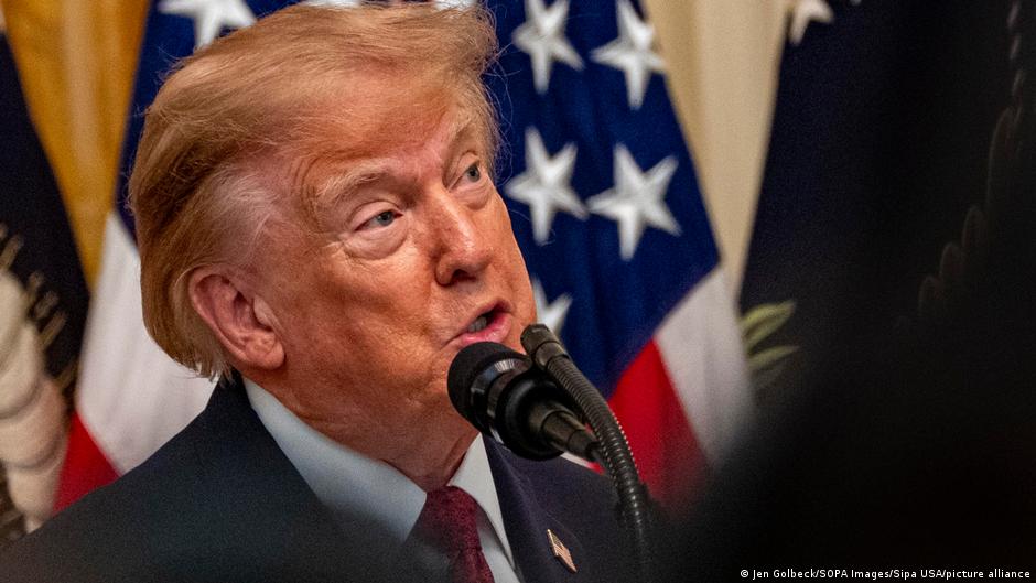 Трамп знову заявив, що у високих цінах на пальне винна Україна ї удари по НПЗ, а не війна проти Ірану