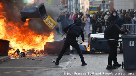 Frankreich: Gewalt bei Schulprotesten wird zum Politikum