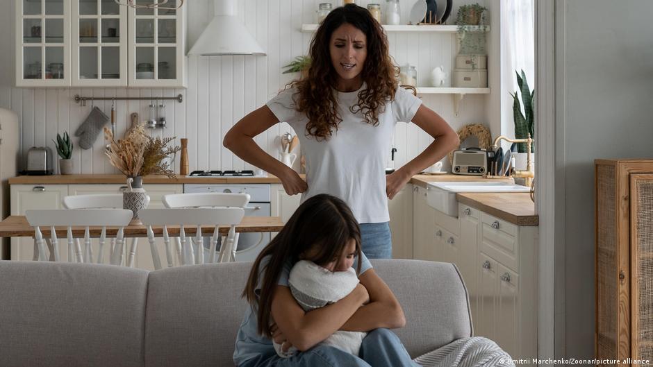 Depression: Autoritäre Erziehung macht Kinder krank