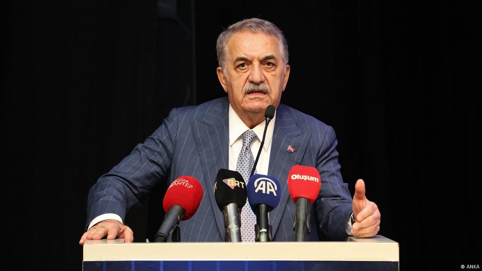 Fon soruşturması: Hayati Yazıcı'dan oğluna ilişkin iddialara yanıt
