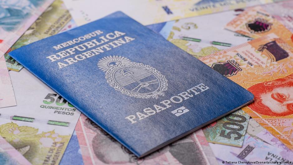 Argentina launches cash-for-citizenship scheme