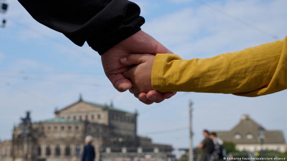 По 10 євро щомісяця від держави: як формуватиметься стартовий пенсійний капітал для дітей у Німеччині?