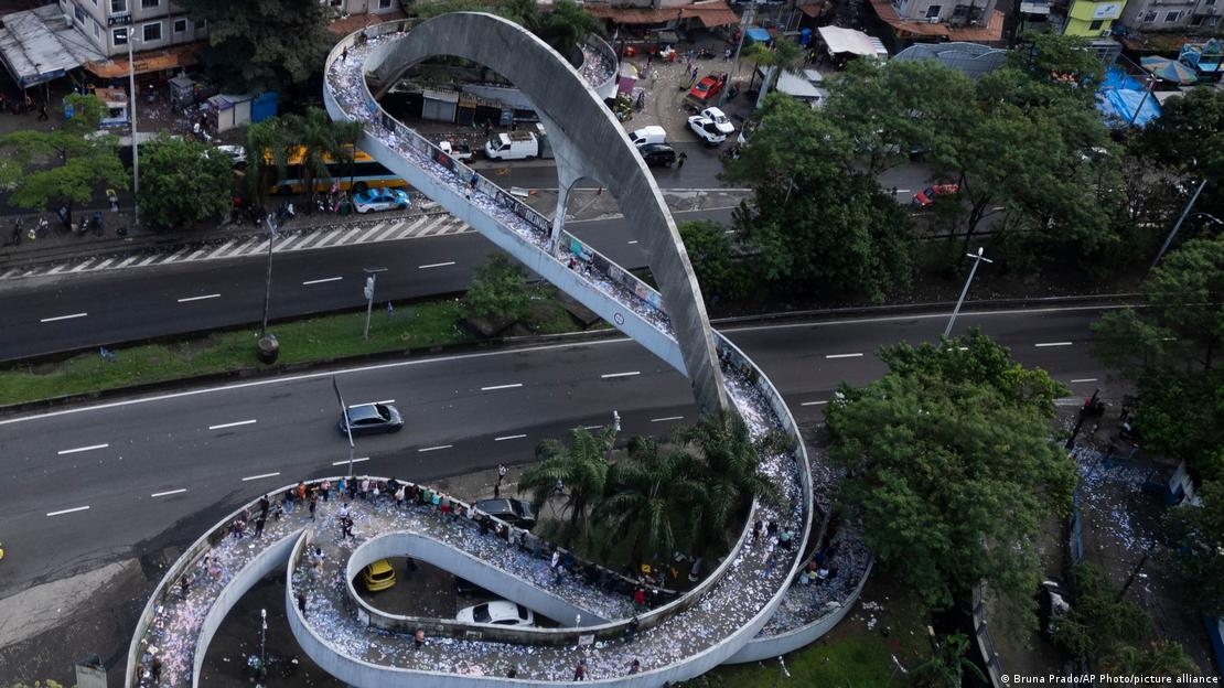 Long queues of voters were seen in parts of Rio de Janeiro