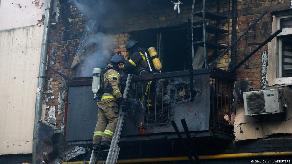 У багатоповерхівці в Деснянському районі Києва двоє загиблих внаслідок удару РФ, постраждали діти