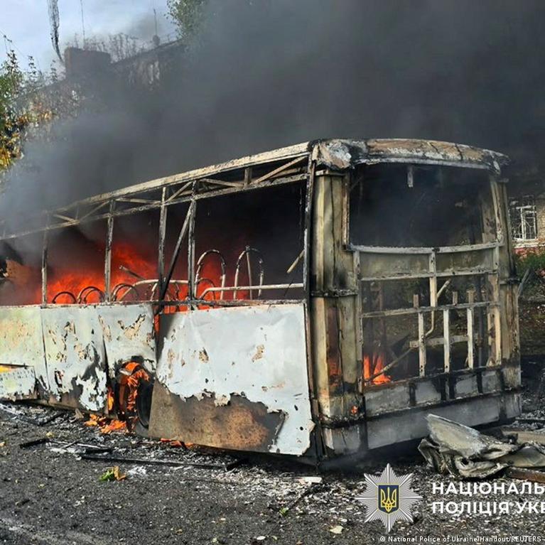 At least 30 dead in Russian bus strike as Moscow closes in on Ukraine’s ‘fortress belt’