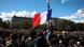 Estudantes com bandeira da França