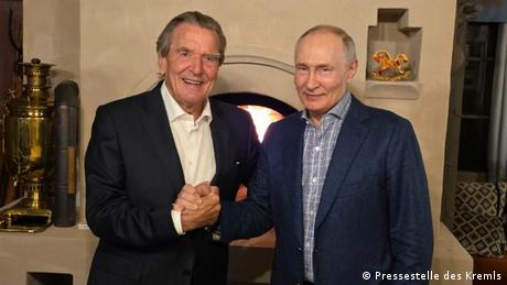 Merz nennt Schröders Besuch bei Putin "unmoralisch"