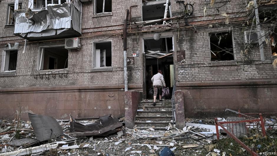В результате удара РФ по Запорожью погибли пять человек, в том числе два ребенка