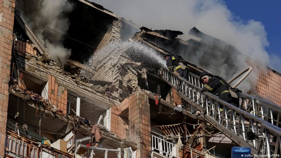Kharkiv Strikes Cause Residential Damage and Injuries Across Districts