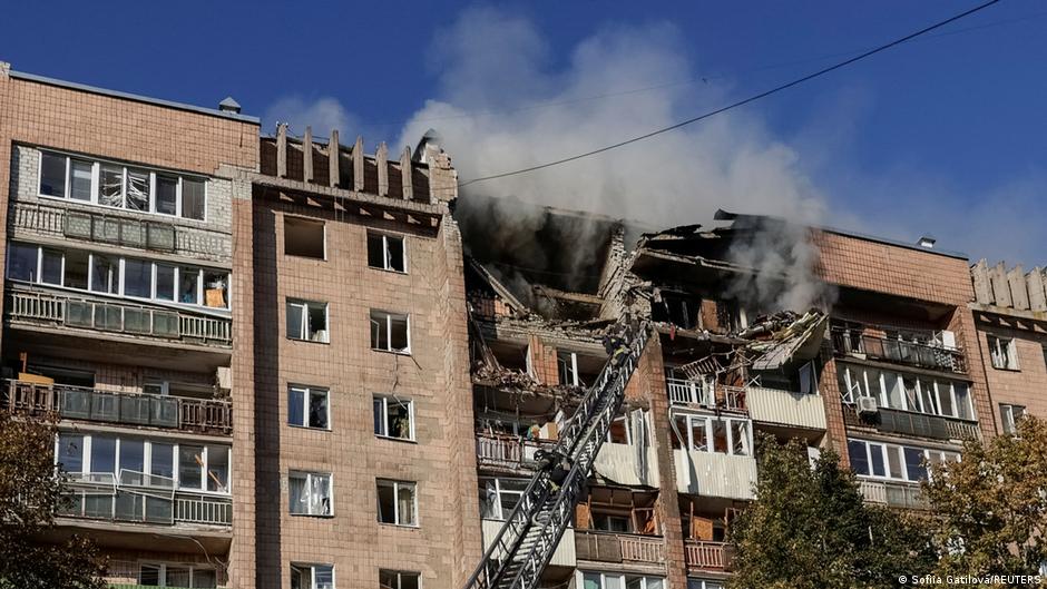 РФ атакувала дронами західні області України: є постраждалі і руйнування