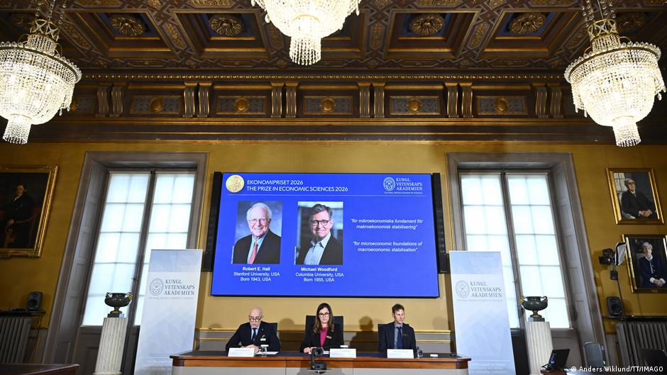 Нобеля з економіки присудили за праці про макроекономічну стабільність
