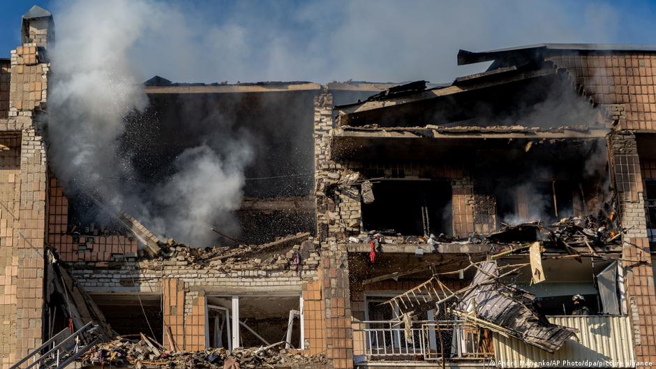 Ukraine: Zelenskyy accuses Russia of ceasefire violations