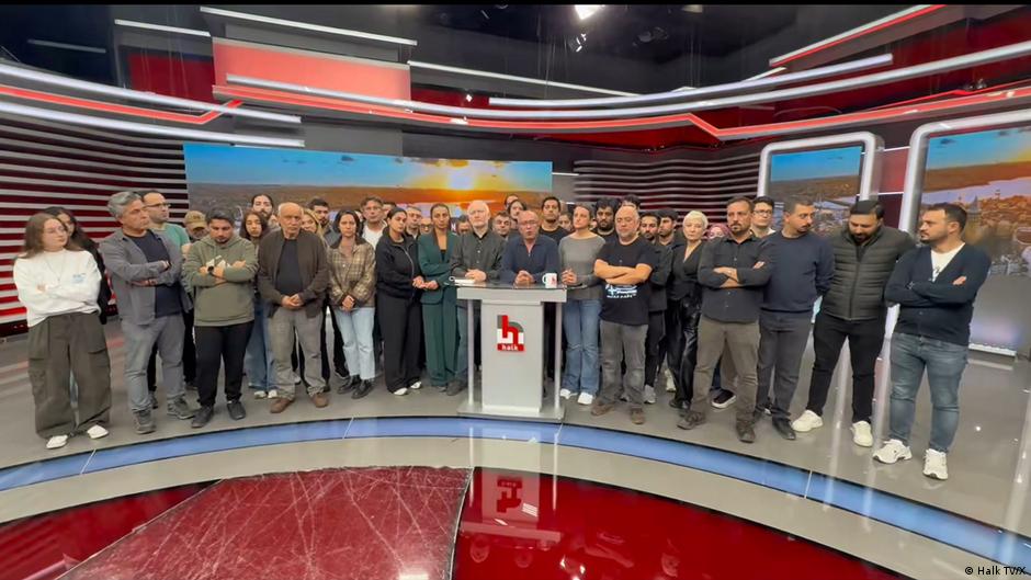 Halk TV çalışanlarından mesaj: Susturamadıkları için el koydular