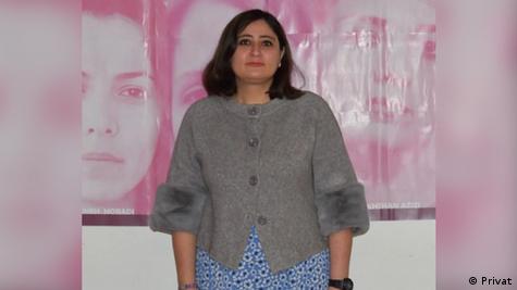 عاطفه رنگریز، جامعه‌شناس و فعال حقوق زنان