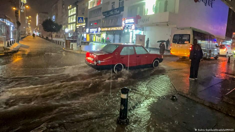 İstanbul'da selin vurduğu esnafa 80 milyon TL destek