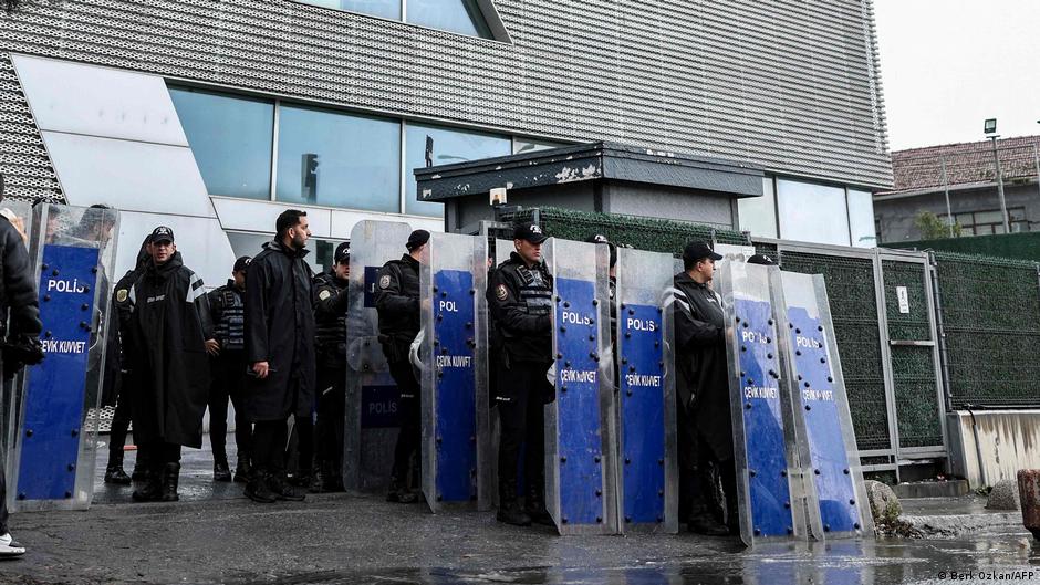 Halk TV soruşturmasında 4 tutuklama, Toktaş'tan istifa