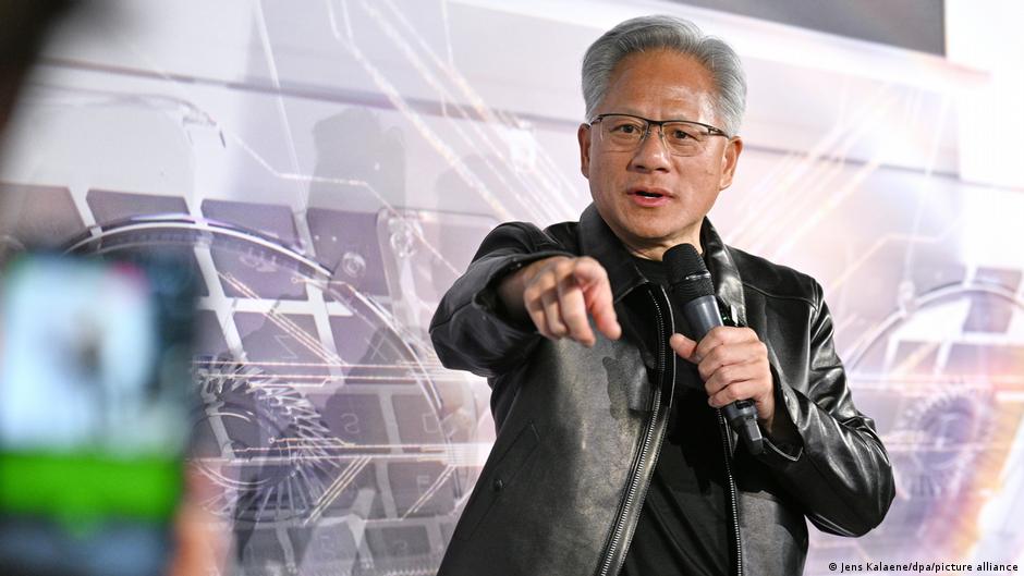 “投资德国峰会”柏林举行 德国将携手英伟达宣布AI合作协议
