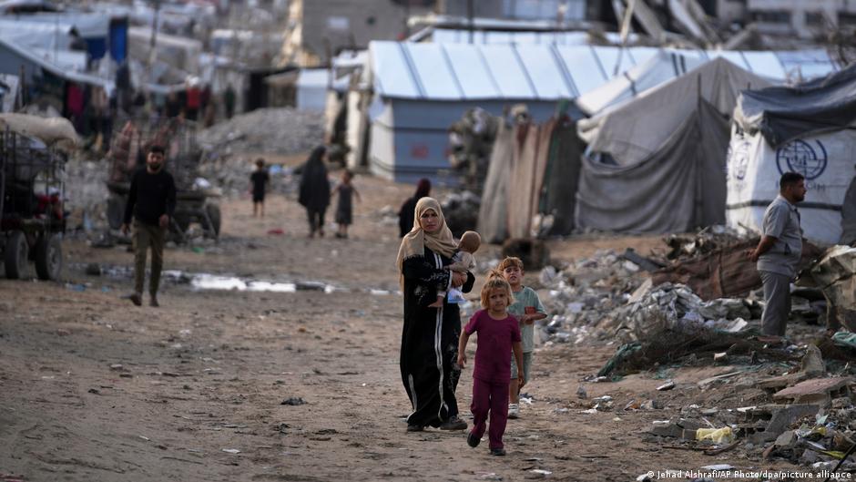 UN food program cuts aid to 500,000 Palestinians in Gaza