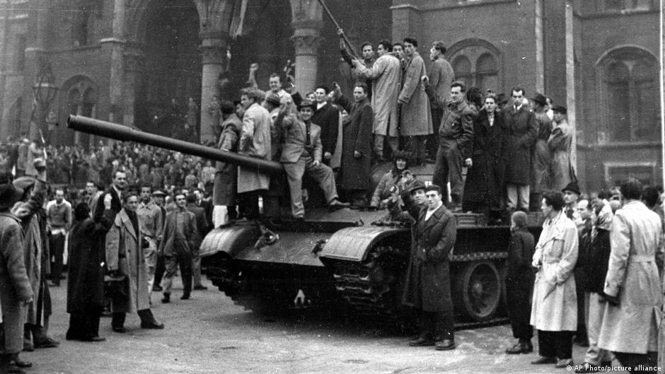Угорщина вшановує пам'ять революції 1956 року та зводить рахунки з Орбаном