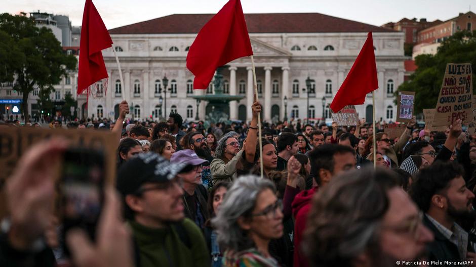 Portugal housing protests continue after police clear camps