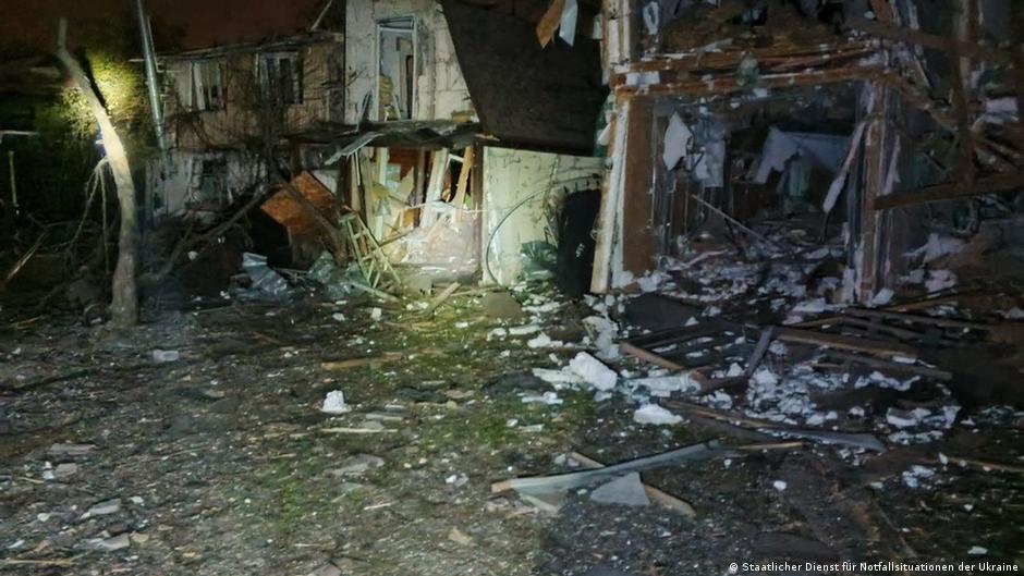 При российских атаках с применением баллистики погибли не менее 6 человек, десятки ранены, основной удар вновь пришелся на Киев