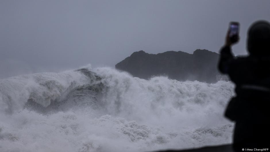 Taiwan braces as El Nino-supercharged Typhoon Champi approaches island