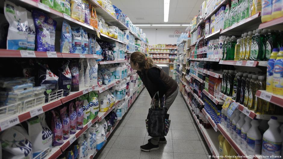 Argentina: cuando el dinero se acaba antes que el mes