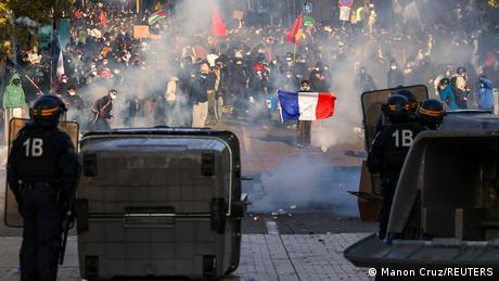 Mehr als 1.000 Festnahmen nach neuen Protesten in Frankreich