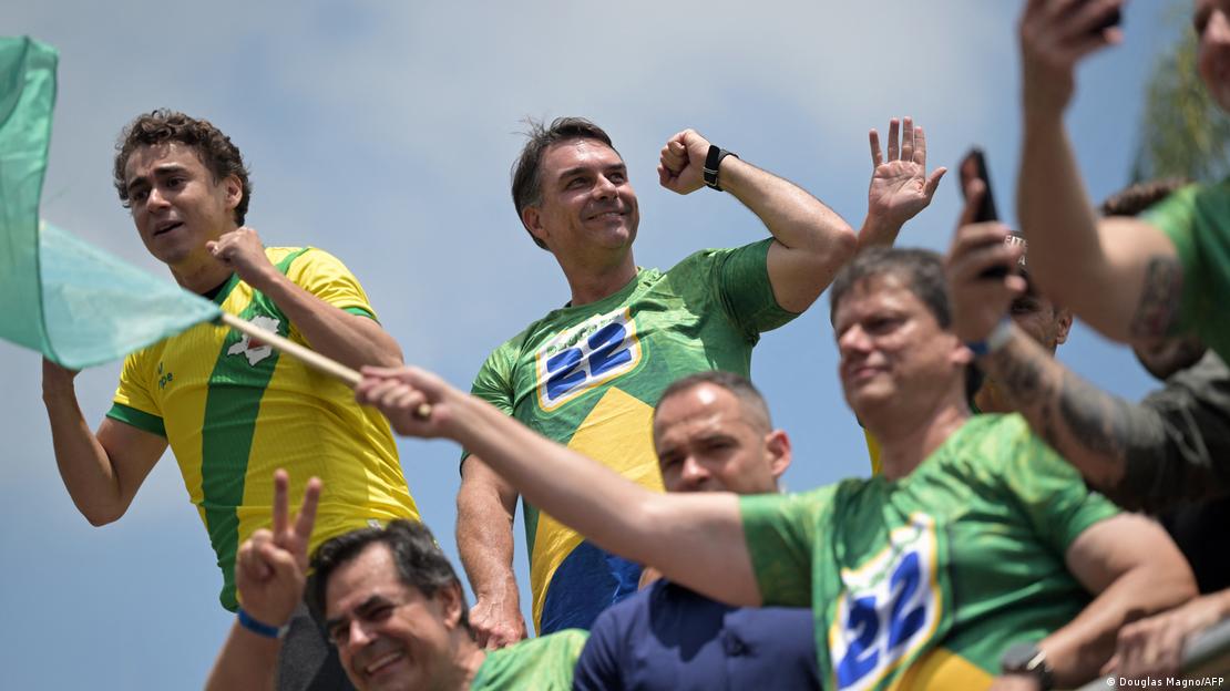 Bolsonaro asiste a un mitin en Belo Horizonte (24.10.2026). El candidato ganó la primera vuelta con 47,03 % de los votos, frente a 45,2 % de Lula
