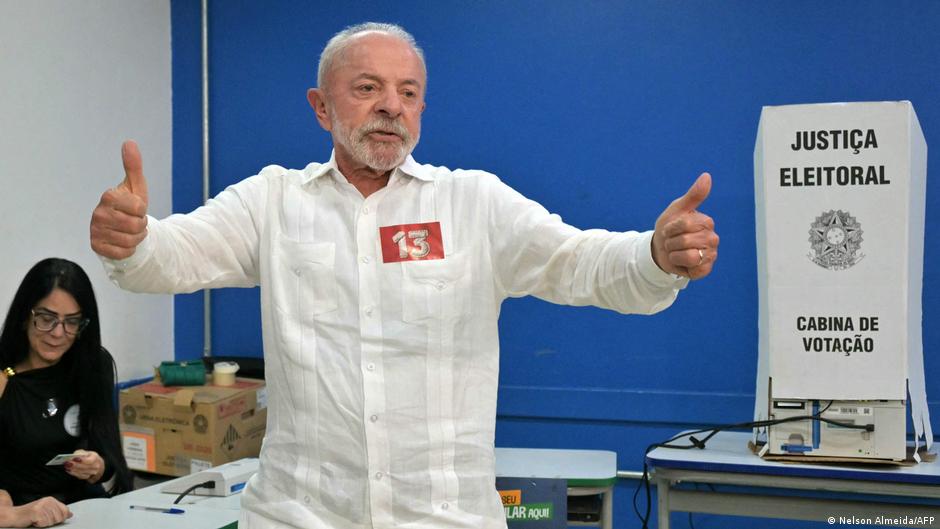 Brazil elections: Lula wins another term, beating Bolsonaro