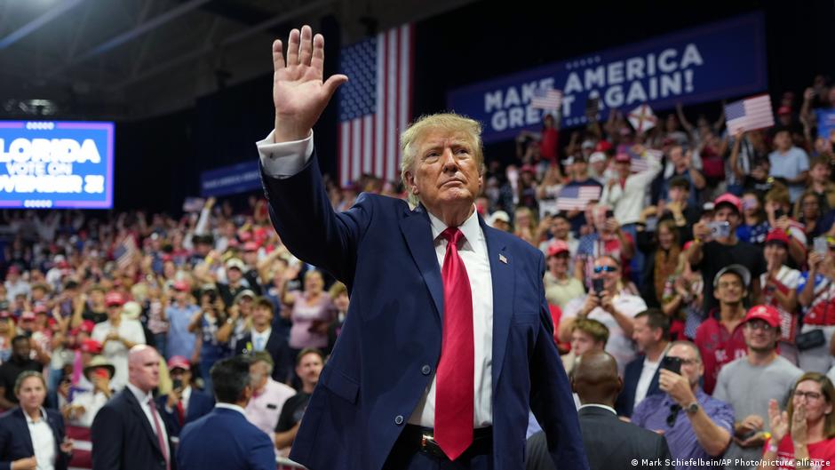 Trump ofrece una recompensa de un millón de dólares por pruebas de fraude electoral en Estados Unidos
